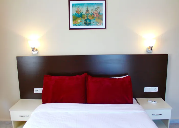 Dove Apartmanhotel 4*