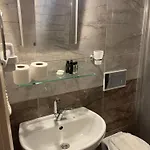 دوف أبارت