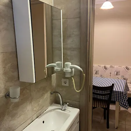 Ξενοδοχείο με διαμερίσματα Dove 4*